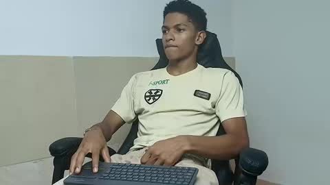 Snapshot of black__twink chatting on March 17, 2026, 7:17 pm black__twink online show from March 17, 2026, 7:17 pm