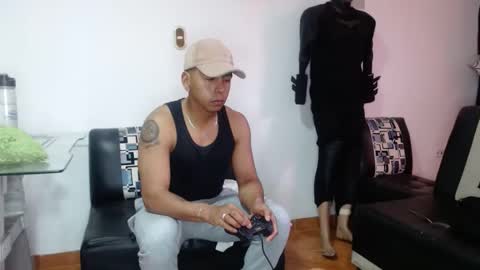 Snapshot of black_hot26 chatting on October 9, 2025, 2:04 pm black_hot26 online show from October 9, 2025, 2:04 pm
