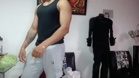 black_hot26 online show from November 20, 2025, 2:06 pm