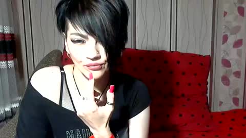Snapshot of black_hot_01 chatting on December 6, 2024, 6:26 am black_hot_01 online show from December 6, 2024, 6:26 am