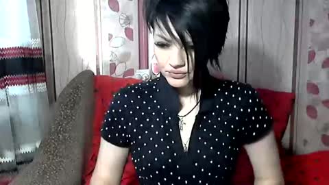 Snapshot of black_hot_01 chatting on February 17, 2025, 6:20 am black_hot_01 online show from February 17, 2025, 6:20 am