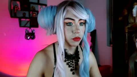 Snapshot of black_lady_05 chatting on February 11, 2025, 5:16 am millie online show from February 11, 2025, 5:16 am