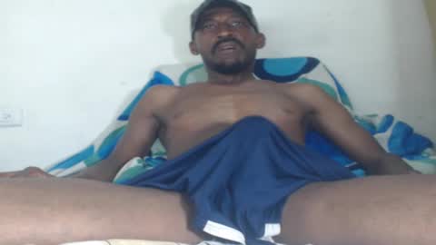 Snapshot of black_latin2728 chatting on February 17, 2025, 4:42 am alexander online show from February 17, 2025, 4:42 am