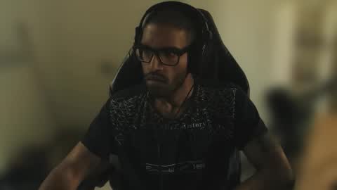 Snapshot of black_lollipop chatting on September 24, 2025, 9:01 am Master online show from September 24, 2025, 9:01 am