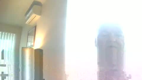 Snapshot of black_n_white4 chatting on February 26, 2025, 8:15 am black_n_white4 online show from February 26, 2025, 8:15 am