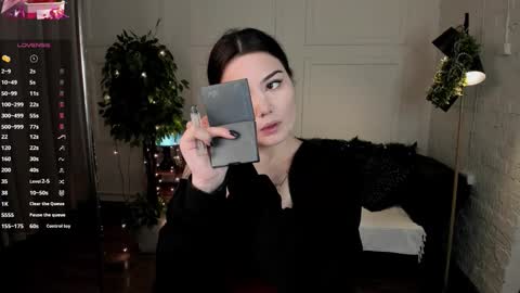 Snapshot of black_pant3r chatting on January 7, 2026, 2:47 am Mon Mon online show from January 7, 2026, 2:47 am