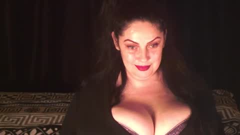 Sarah online show from October 15, 2025, 4:18 pm