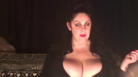 Sarah online show from March 30, 2026, 11:17 pm