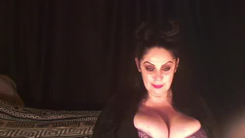 Sarah online show from May 29, 2026, 9:35 pm