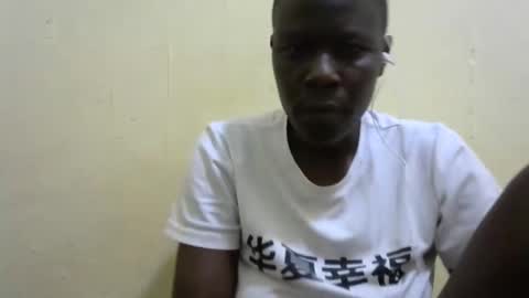 black_queen_ke online show from November 1, 2025, 1:13 pm