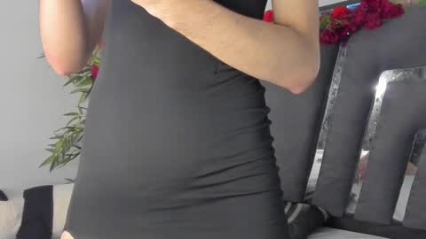 B L A C K  R O S E  online show from February 23, 2025, 5:39 pm