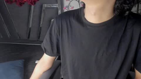 B L A C K  R O S E  online show from September 12, 2025, 11:43 am