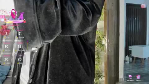 B L A C K  R O S E  online show from October 16, 2025, 11:22 am