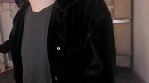 B L A C K  R O S E  online show from February 13, 2026, 11:28 am