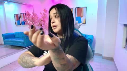 Rousse  online show from October 21, 2025, 3:40 am