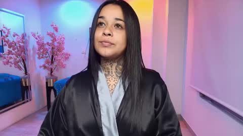 Rousse  online show from December 2, 2025, 7:47 am