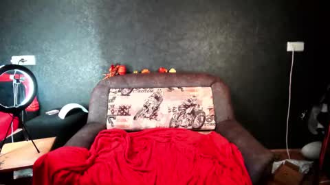 Kristin online show from December 25, 2024, 5:37 pm