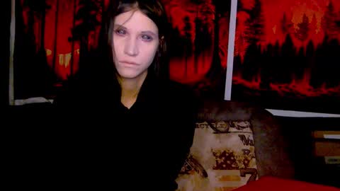 Kristin online show from December 14, 2025, 12:32 pm