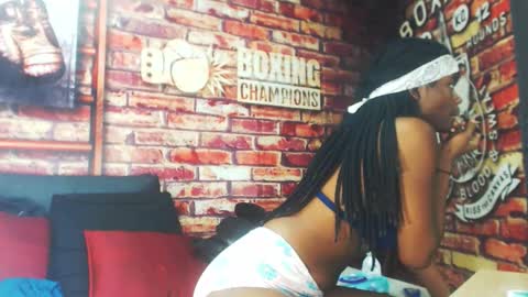 Snapshot of blackandaxel2 chatting on February 25, 2026, 11:25 pm BlackAndAxel online show from February 25, 2026, 11:25 pm