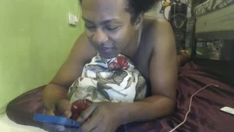 Crystal online show from April 16, 2026, 5:25 pm