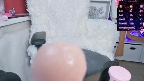 Snapshot of blackberrybae chatting on January 14, 2025, 7:48 am Berry online show from January 14, 2025, 7:48 am