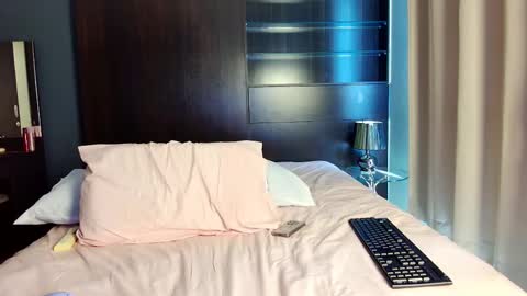 Snapshot of blackd0ll chatting on February 4, 2026, 4:40 am Angye online show from February 4, 2026, 4:40 am