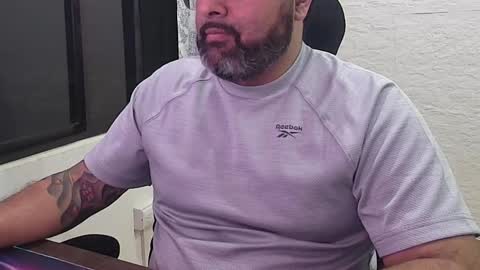 Snapshot of blackfirebird chatting on October 17, 2025, 12:14 am blackfirebird online show from October 17, 2025, 12:14 am