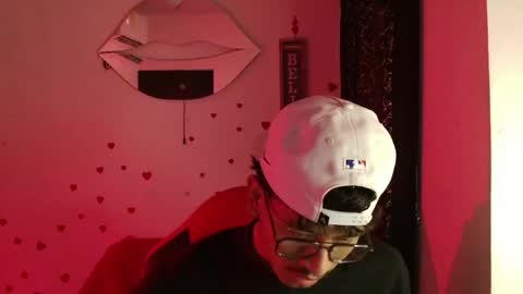 Snapshot of blackfox_desire chatting on May 13, 2026, 1:30 pm mateo online show from May 13, 2026, 1:30 pm