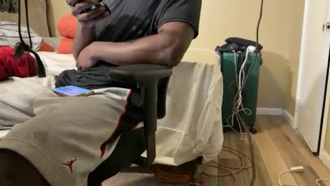 blackjag107 online show from November 12, 2025, 8:04 am