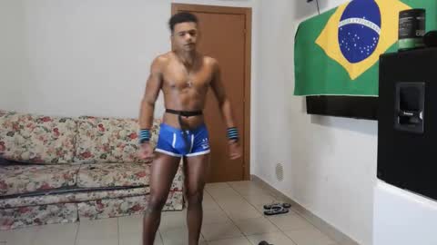 blackkiss_sweet online show from October 13, 2025, 4:51 pm