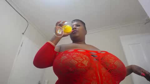 blackladyqx online show from February 3, 2025, 7:10 pm