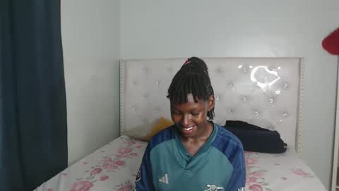 Snapshot of blackmelaninqueen chatting on February 9, 2026, 9:52 pm Cleo online show from February 9, 2026, 9:52 pm