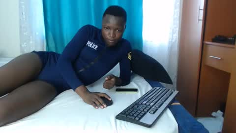 blackpappiy online show from November 8, 2025, 3:39 am