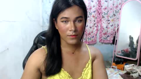 Ellez online show from May 6, 2026, 6:24 pm