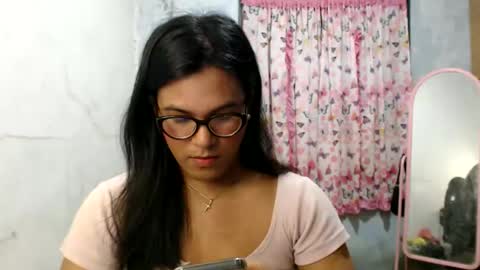 Ellez online show from May 29, 2026, 8:07 pm