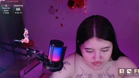 Snapshot of blackroseonee chatting on May 8, 2026, 7:08 pm blackroseonee online show from May 8, 2026, 7:08 pm