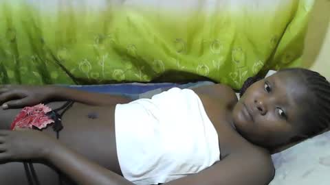 Snapshot of blackslim_girl2 chatting on November 15, 2025, 7:05 am blackslim_girl2 online show from November 15, 2025, 7:05 am