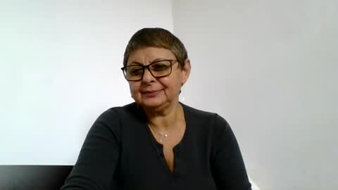 Black Widow online show from October 16, 2025, 1:34 pm