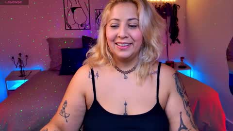 Snapshot of blackwidowj chatting on December 5, 2025, 5:09 pm Johana S online show from December 5, 2025, 5:09 pm