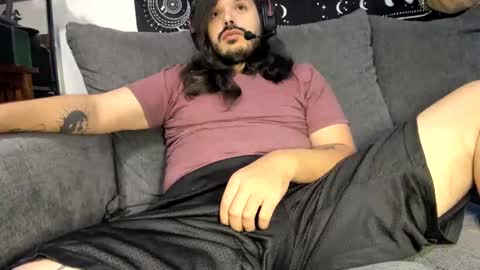 Snapshot of blackwolf94 chatting on January 6, 2025, 8:07 pm Black wolf online show from January 6, 2025, 8:07 pm