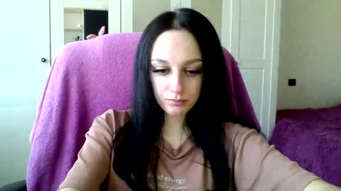 Snapshot of blacky_berry chatting on February 9, 2025, 2:07 pm Ivy online show from February 9, 2025, 2:07 pm