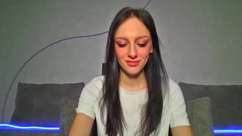 Snapshot of blacky_berry chatting on February 16, 2026, 2:13 pm Ivy online show from February 16, 2026, 2:13 pm