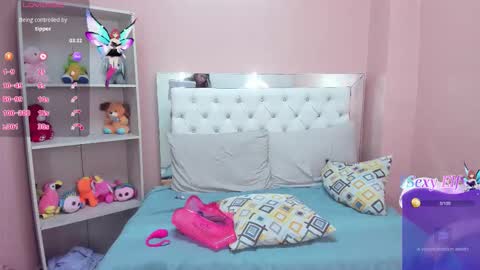 blaiir_moon online show from December 21, 2025, 3:08 pm