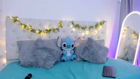    online show from November 4, 2025, 9:58 pm