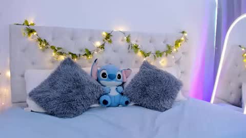    online show from November 14, 2025, 9:24 pm