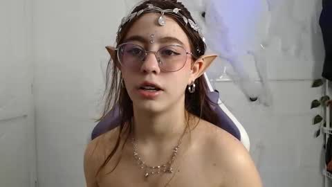   online show from October 31, 2025, 3:13 pm