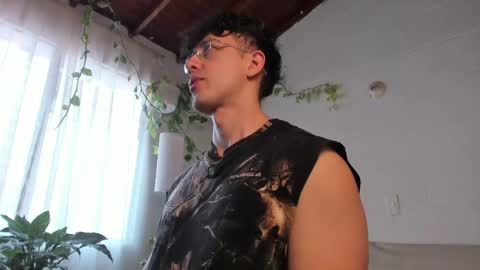 Blake Levi  Independent Model online show from April 30, 2026, 4:35 pm