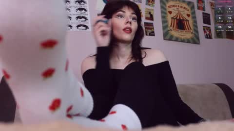 Snapshot of blake_luna chatting on February 15, 2026, 12:25 pm Britney online show from February 15, 2026, 12:25 pm