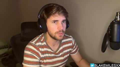 Snapshot of blakemiles2 chatting on October 19, 2025, 2:23 am Blake Miles online show from October 19, 2025, 2:23 am