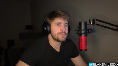 Snapshot of blakemiles2 chatting on February 19, 2026, 3:24 am Blake Miles online show from February 19, 2026, 3:24 am